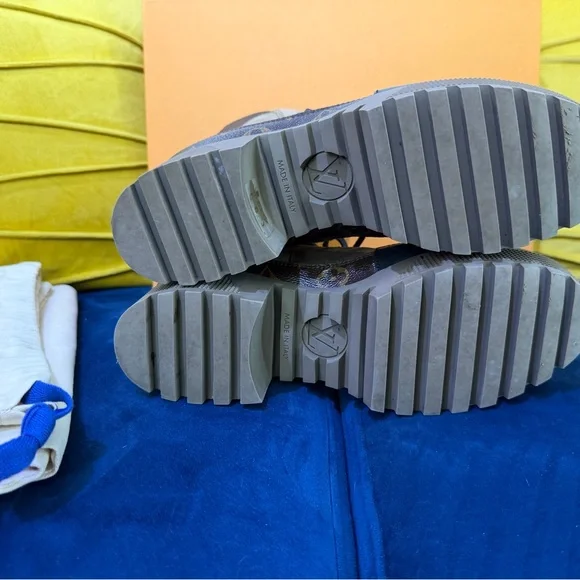 Louis Vuitton Olive and Black Lace-Up Boots - Picture 12 of 14